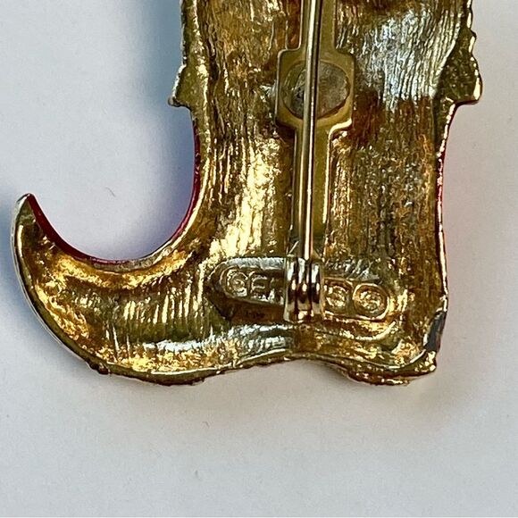 Gerry’s Christmas Puppy in Stocking Vintage Pin Poodle in Red Boot Book Piece - Picture 4 of 4